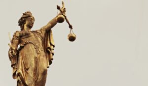 Justiz